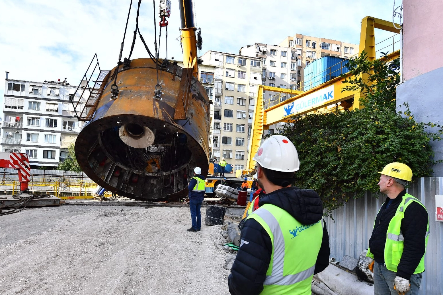 İzmir Buca'da yoğun tempo